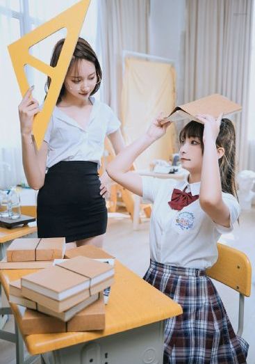 初恋时间第一集免费观看